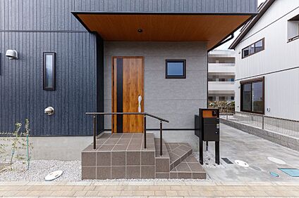【施工例/玄関】