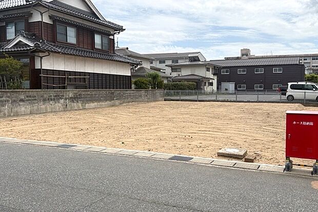 現地