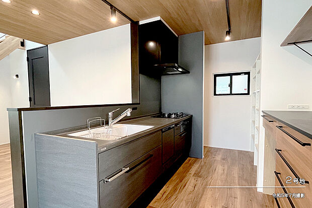 【2号地 キッチン】2号地