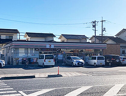 セブンイレブン　岡山中央署前店 約210m