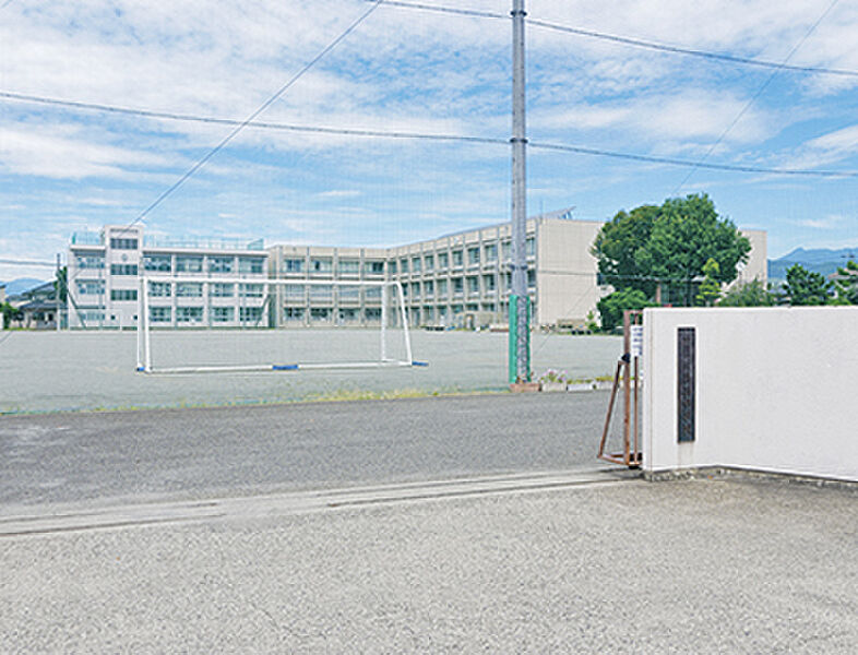 【学校】甲府市立南西中学校