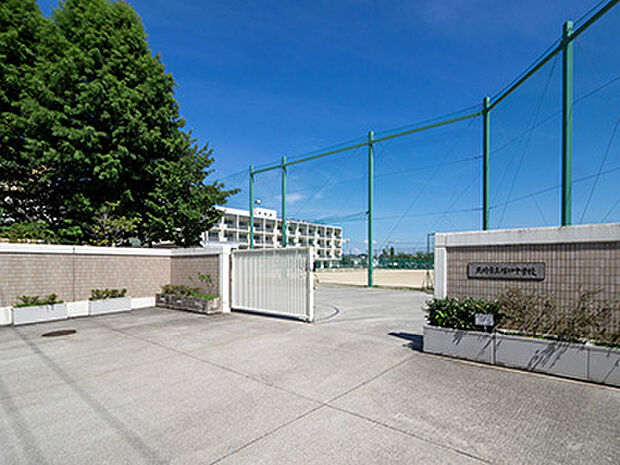 尼崎市立塚口中学校