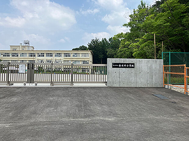 春日井市立春日井小学校