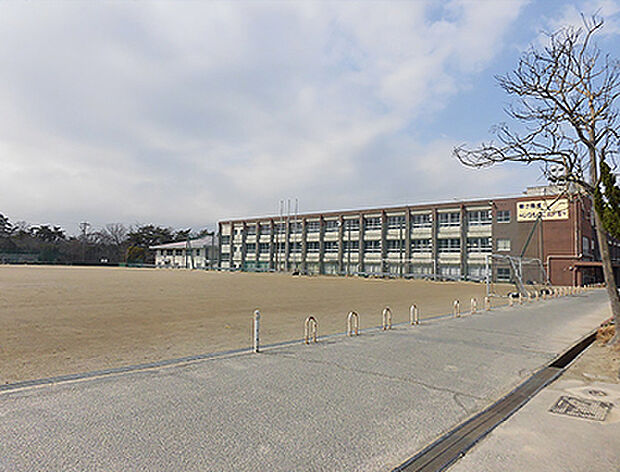 桑名市立陵成中学校