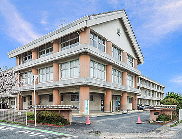 鳥取市立湖山西小学校