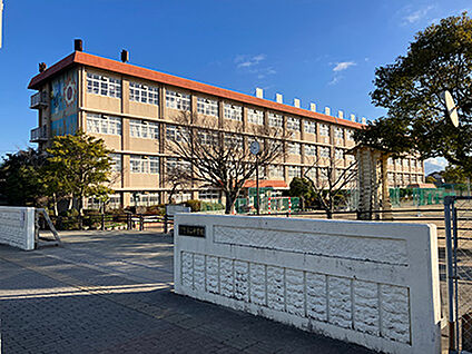 鹿児島市立谷山中学校 約500m
