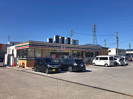 セブンイレブン　長野青木島団地入口店 約600m