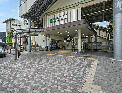 JR京浜東北・根岸線、JR武蔵野線「南浦和」駅 約500m
