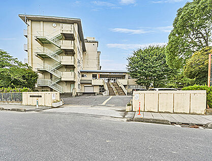 越谷市立武蔵野中学校 約1870m
