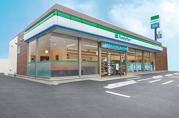 ファミリーマート楠葉中町店(約650m)
