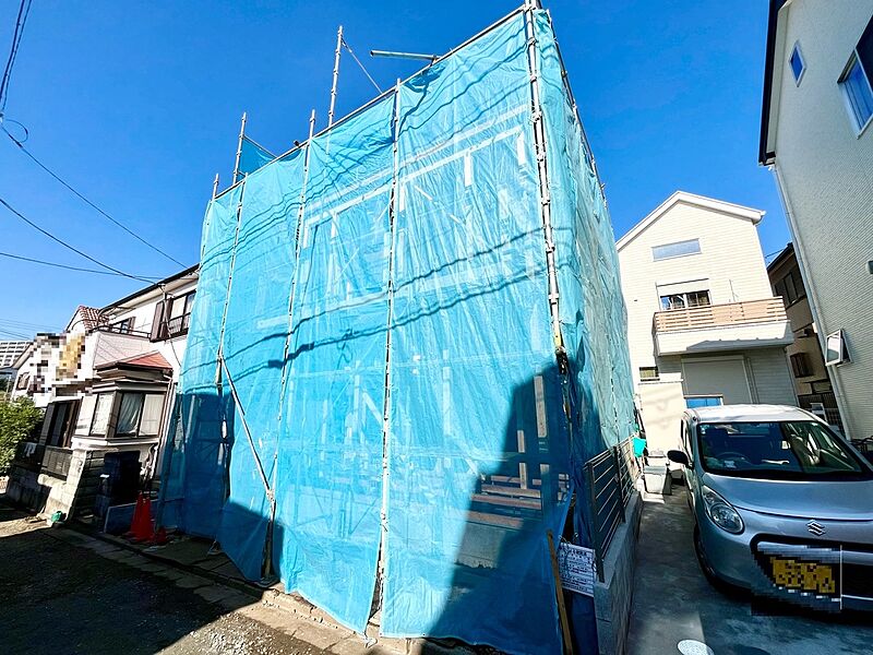 販売現地、南道路です