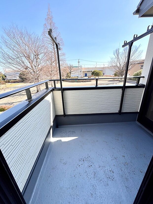 【バルコニー】南向きのバルコニー