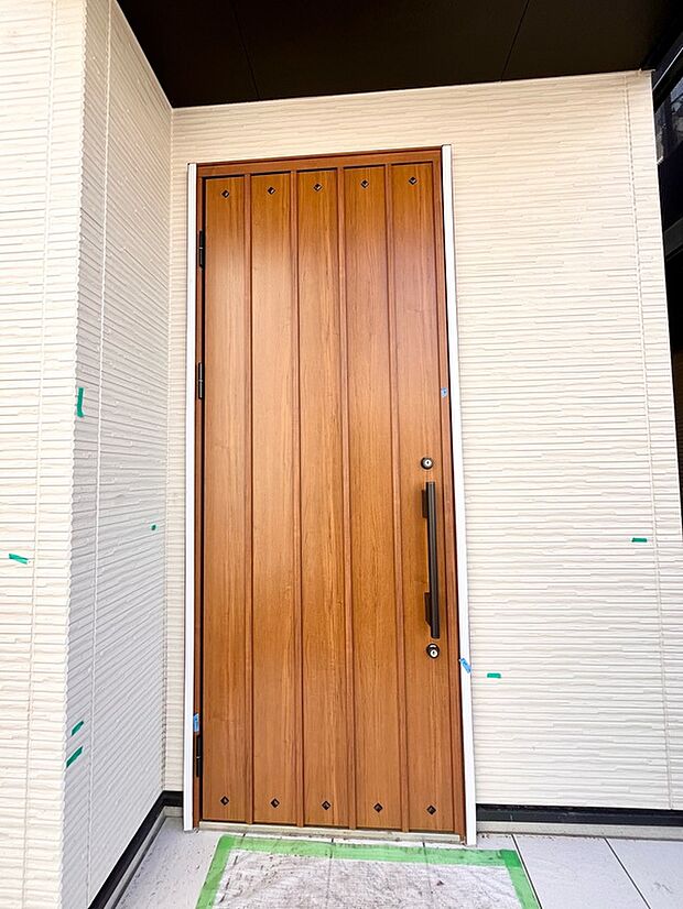 【玄関】断熱の玄関ドア