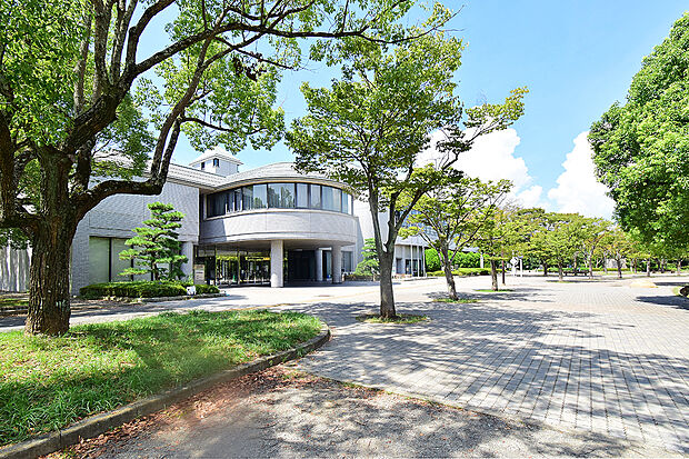 高砂市総合運動公園（約320m）