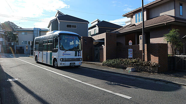 西鉄長丘高宮循環バス「大池2丁目第1」停(約140m)