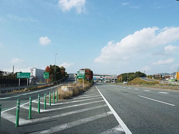 福岡都市高速「水城」IC（約1,800m）