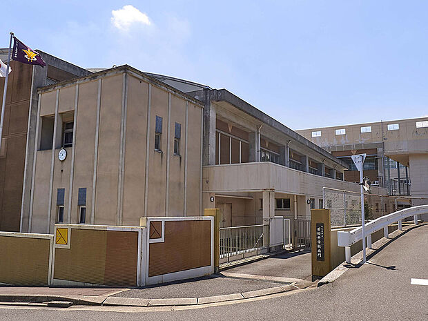 北九州市立「若松」中学校(約380m)