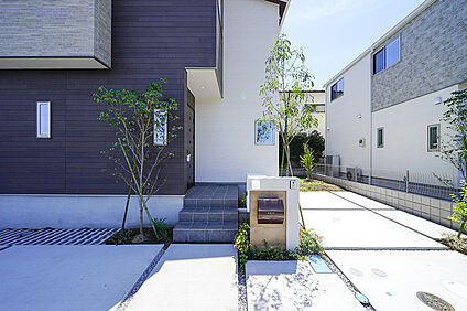 現地MODEL HOUSE 01★外観★