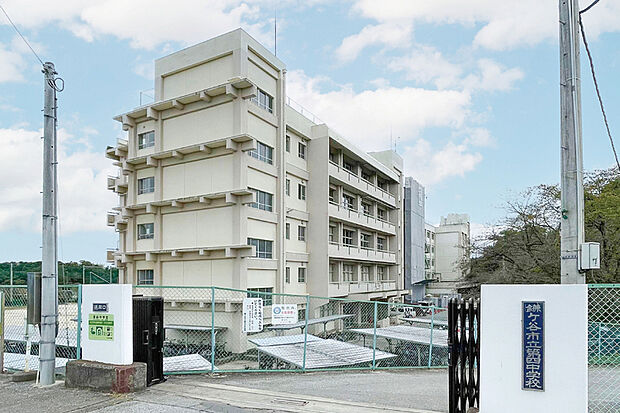 第四中学校（現地より徒歩27分）