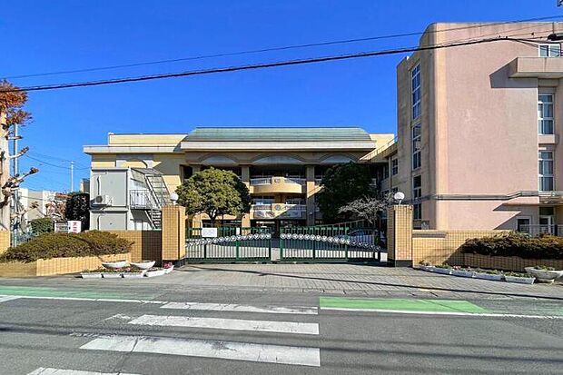 越ヶ谷小学校