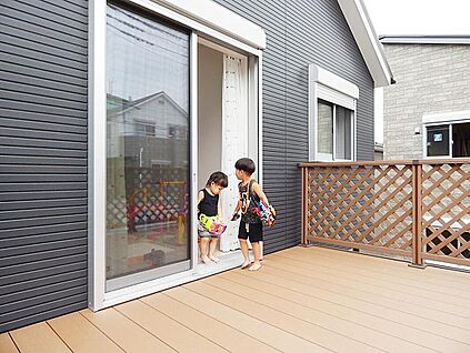 多彩に使えるウッドデッキ＆外構オプション