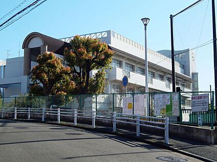 さつきが丘小学校 850m  