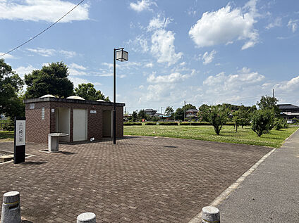 上川崎公園 750m(徒歩10分)