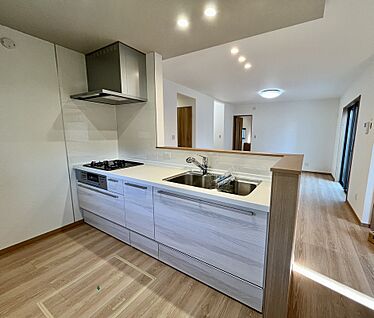 【1号棟　キッチン】