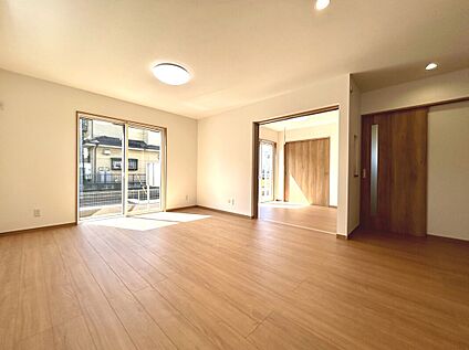 【1号棟　ファミリーラウンジ】