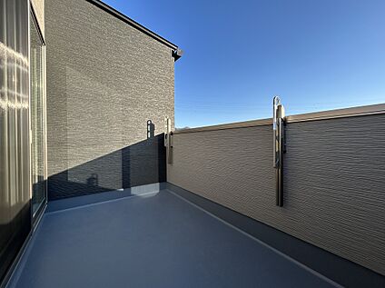 【1号棟 バルコニー】