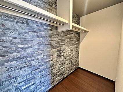 【2号棟 主寝室WIC】