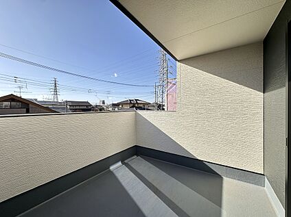 【2号棟　インナーバルコニー】