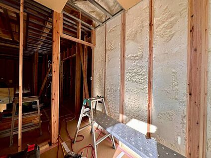 【1号棟　内観】