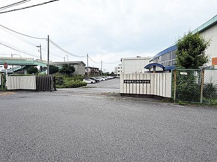 宇都宮市立岡本小学校 徒歩650m