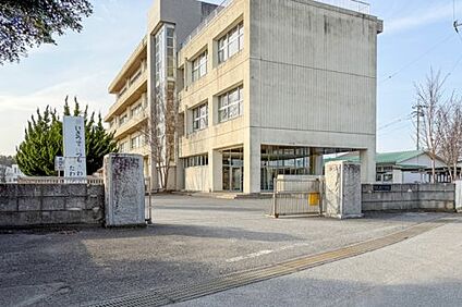 高根沢町立阿久津中学校 徒歩2400m
