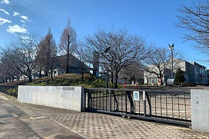 下妻市立千代川中学校 徒歩750m