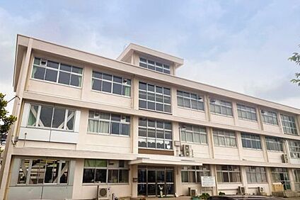 熊谷市立妻沼東中学校 徒歩800m