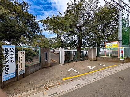 大砂土東小学校 約1,940m(徒歩25分)