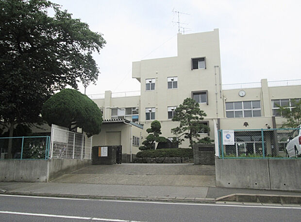 千葉市立草野中学校（約1,301m）
