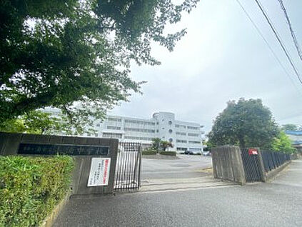 袖ケ浦市立長浦中学校 763m