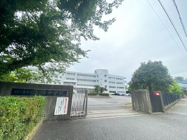 袖ケ浦市立長浦中学校（約763m）