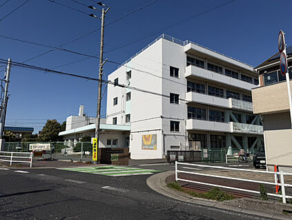 鎌ヶ谷市立五本松小学校 399m