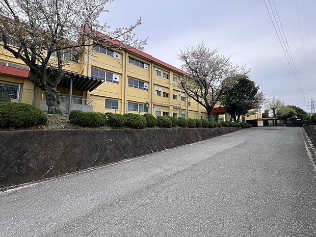 千葉市立こてはし台中学校（約835m）