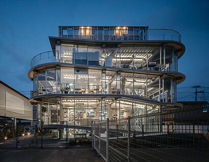 藤田珈琲 the ROASTERY Lab. 約400m(徒歩5分)