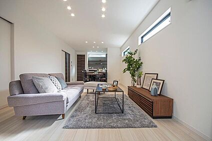 【本分譲地に建築可能な建物プラン例】