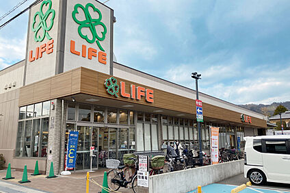 ライフ箕面桜ケ丘店 600ｍ(徒歩8分)
