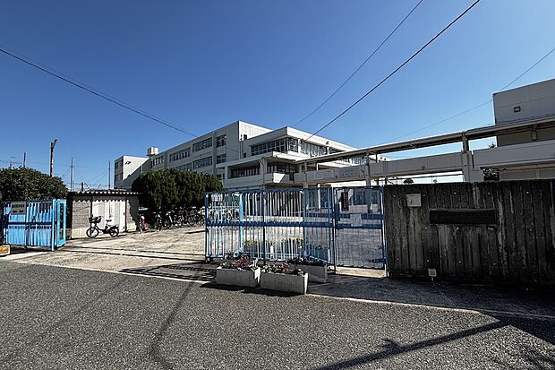 箕面市立第四中学校