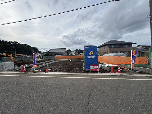 販売現地　