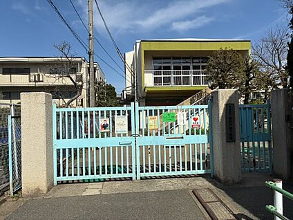 高井戸西幼稚園 120m