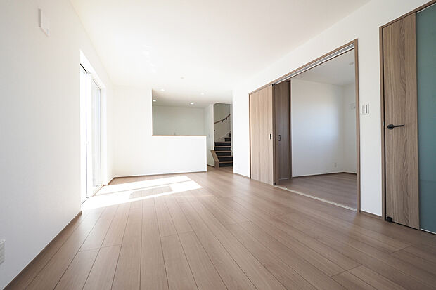 【LDK/A号棟】16.5帖のゆとりあるリビングダイニングキッチン